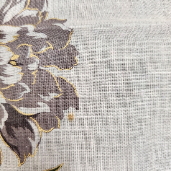 YSL Hankercheif - Picture 5 of 5